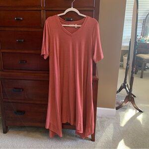 LOGO Lounge Coral Midi Dress. Sz Large. See pics for measurements. Comfy!